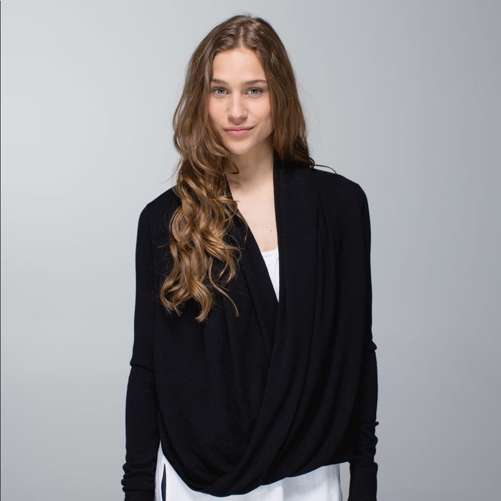 Lululemon 2014 Iconic Wrap Sweater